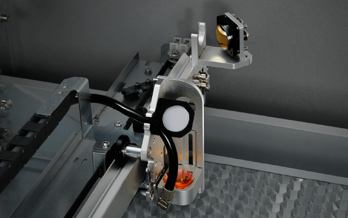 軽量レーザーヘッド