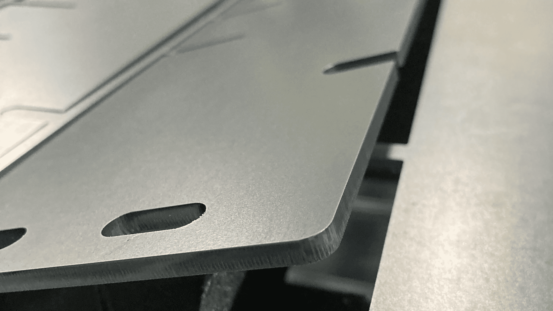 金属をレーザー切断