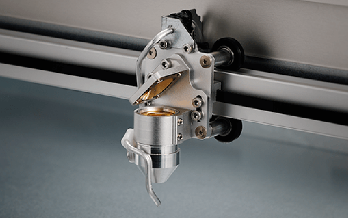 メンテナンス簡易化新レーザーヘッド